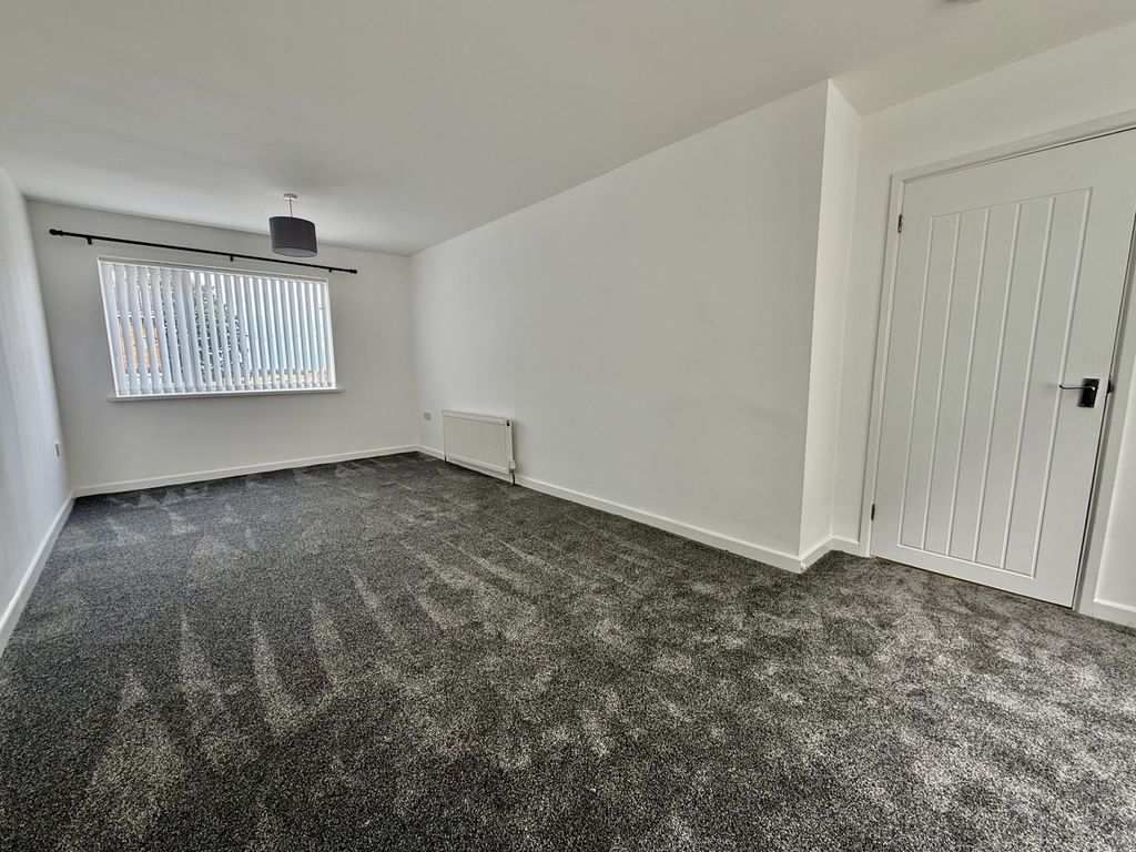 Property photo 2 of 13 Img_2288