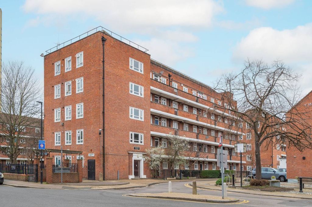 Property photo 1 of 9