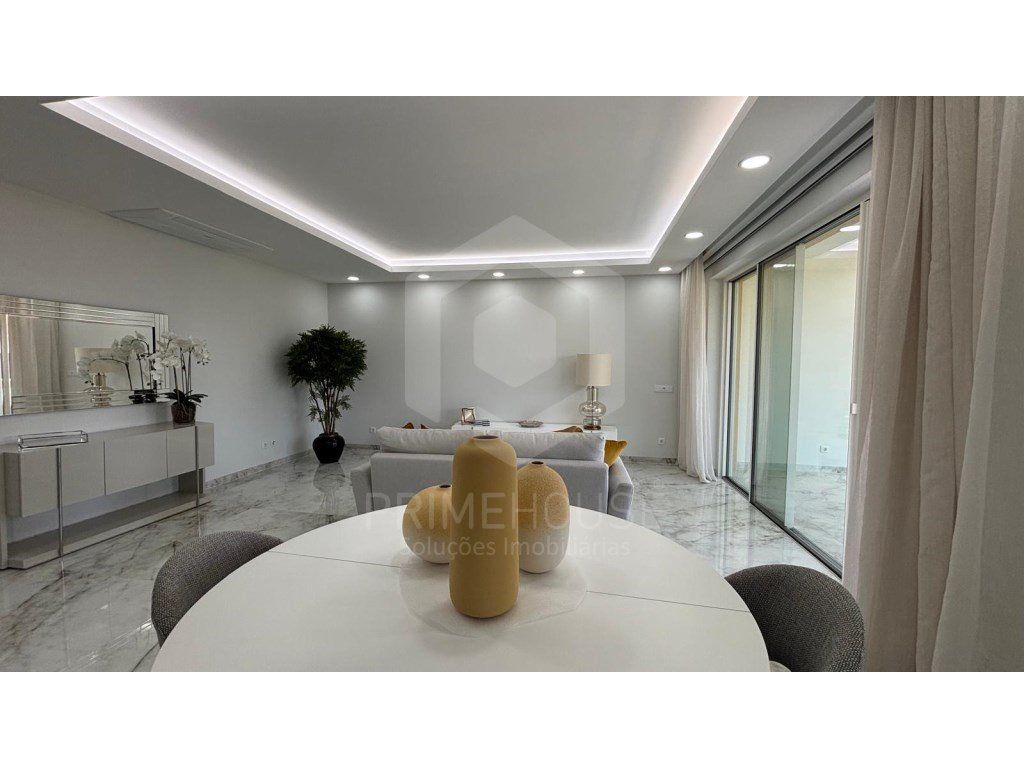 Property photo 1 of 25 2-Bedroom Apartment With Pool And Parking In Lagos