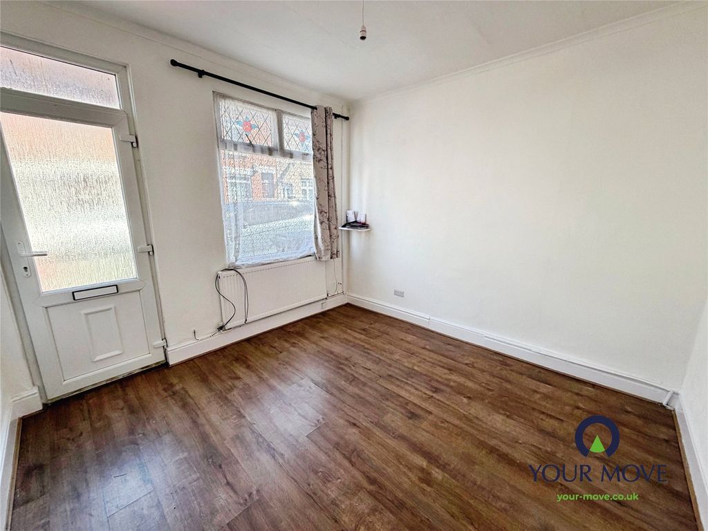 Property photo 2 of 12 Picture No. 05