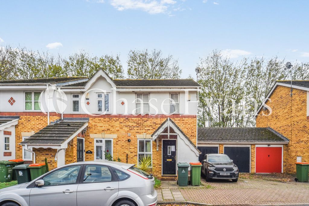 Property photo 1 of 11 Exterior