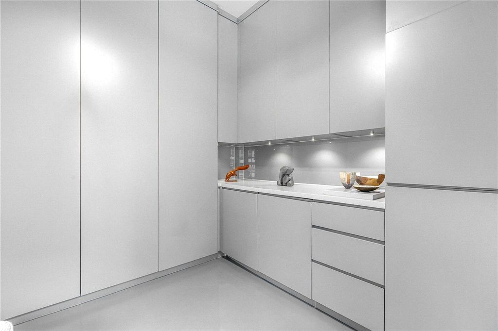 Property photo 2 of 11 Picture No. 08