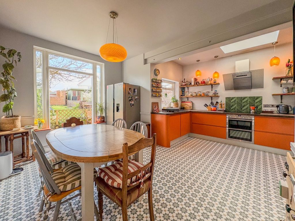 Property photo 2 of 34 5030658