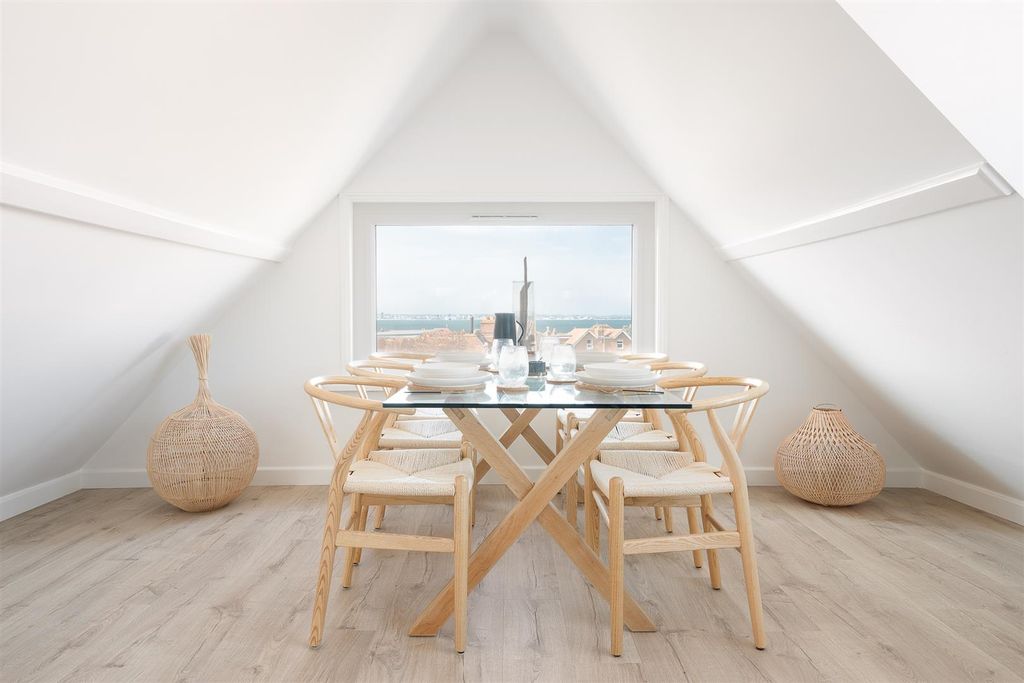 Additional image 6 of 2 bed flat for saleSeaview, Isle Of Wight PO34