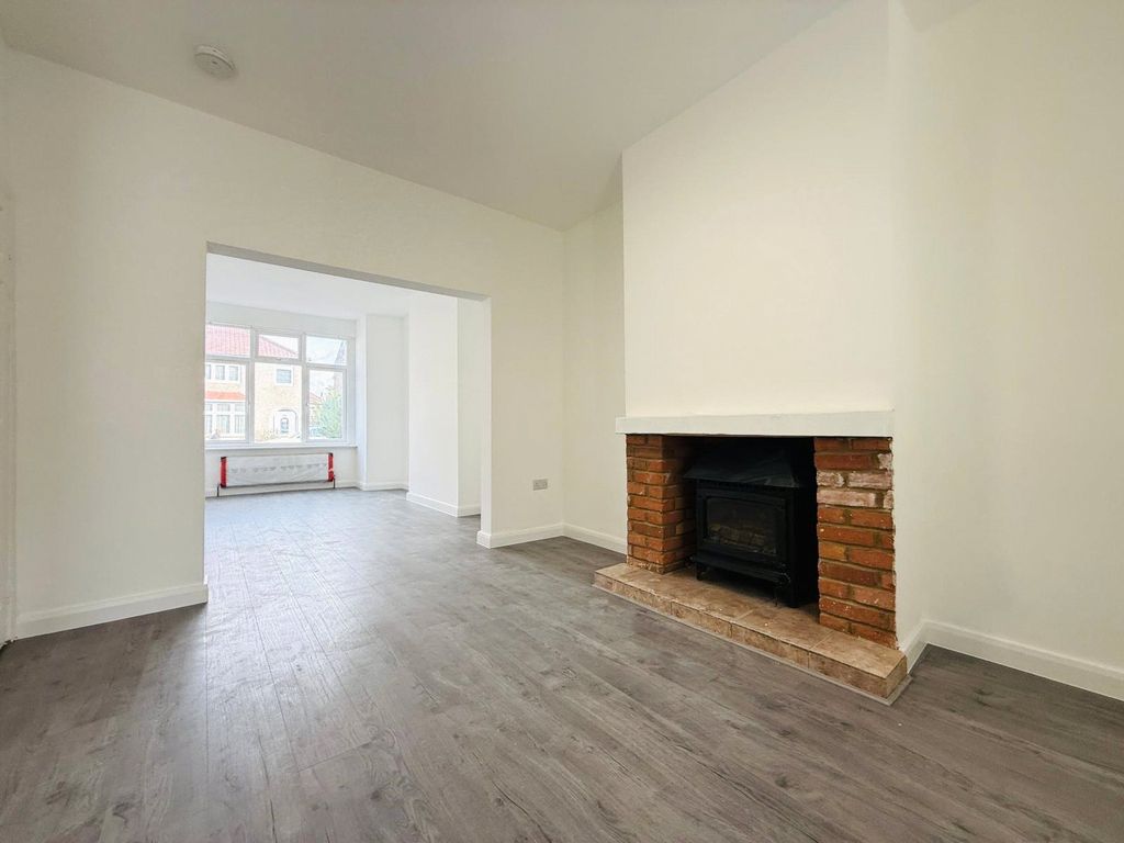 Property photo 2 of 11 Picture No. 09