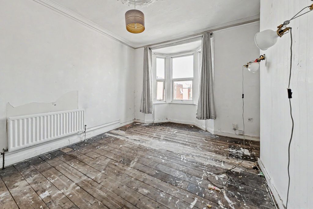 Property photo 3 of 13 81 Stratford Road, Newcastle Upon Tyne, Tyne & Wear, Ne6 5Pd