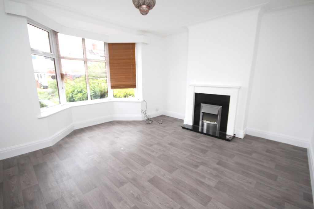 Property photo 2 of 12 Living Room