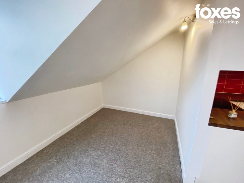 Property photo 2 of 9 4677253