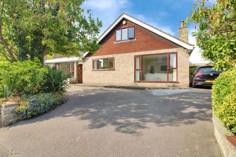 Property photo 1 of 17 Frontage