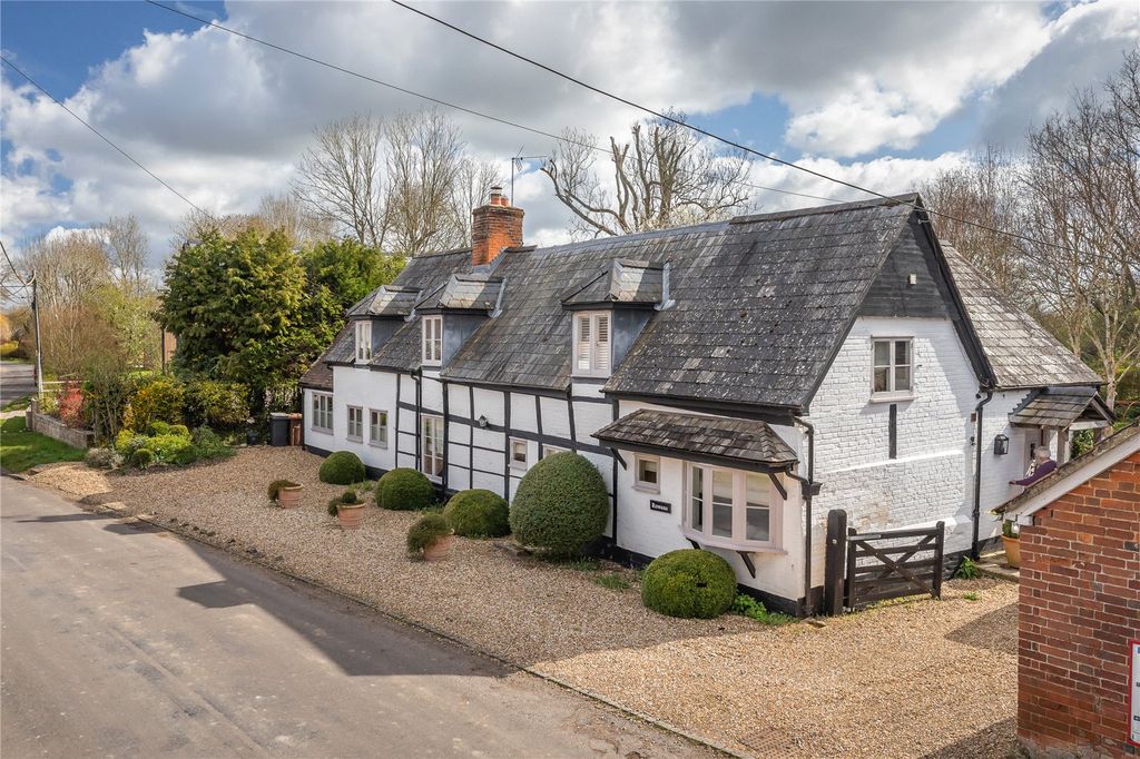 Property photo 1 of 16 Front Aspect