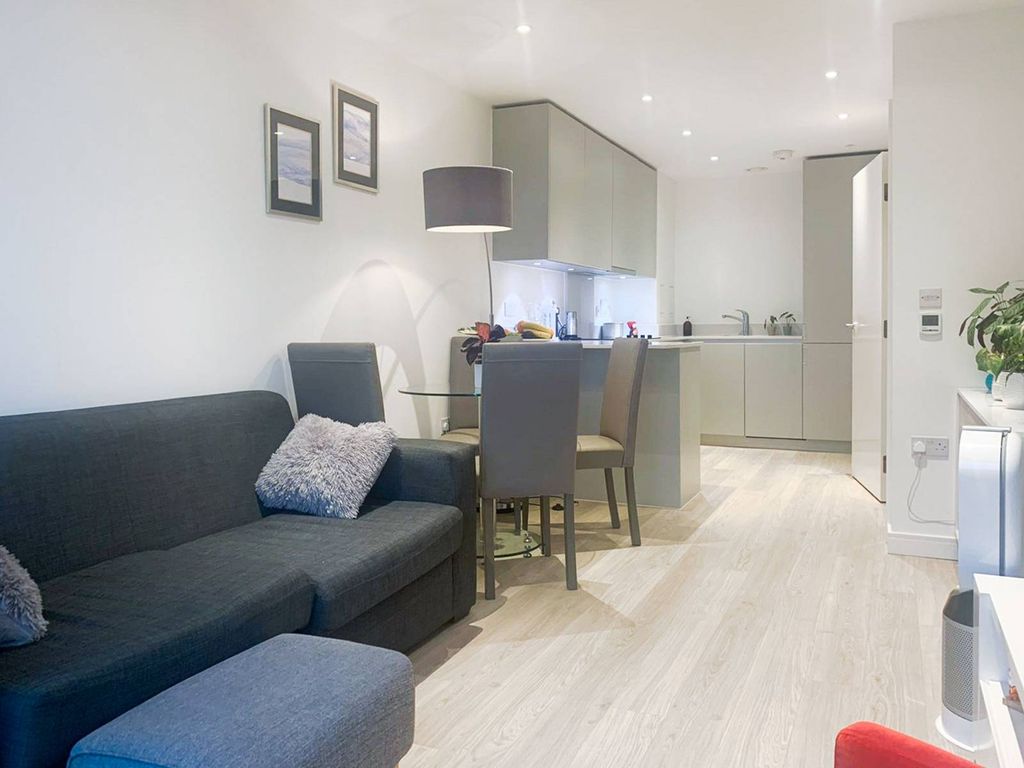 Property photo 2 of 10