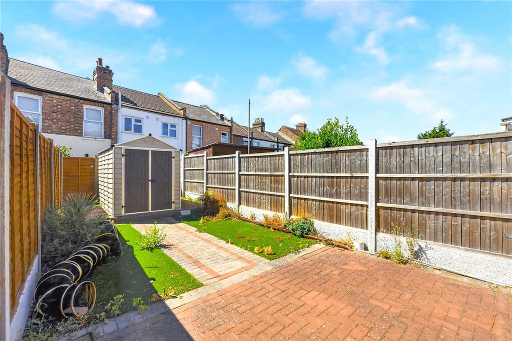 Property photo 2 of 10 Picture No. 20