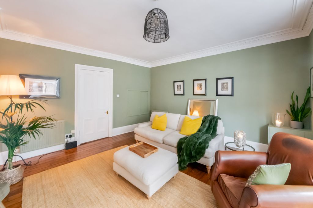 Property photo 3 of 23