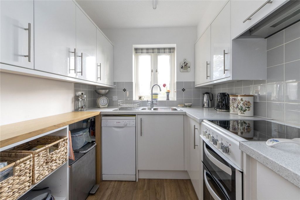 Property photo 2 of 14 Picture No. 05