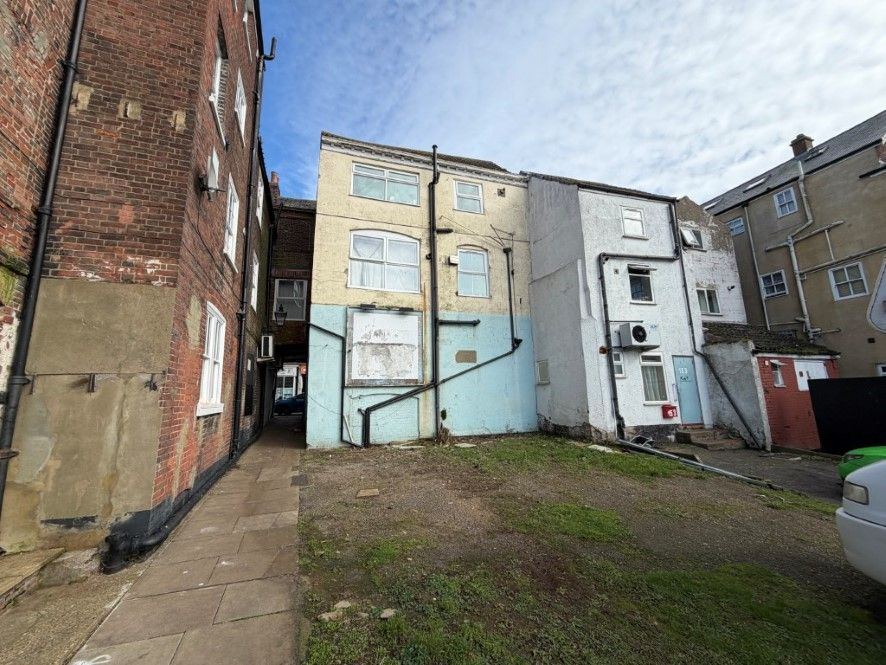 Property photo 2 of 10