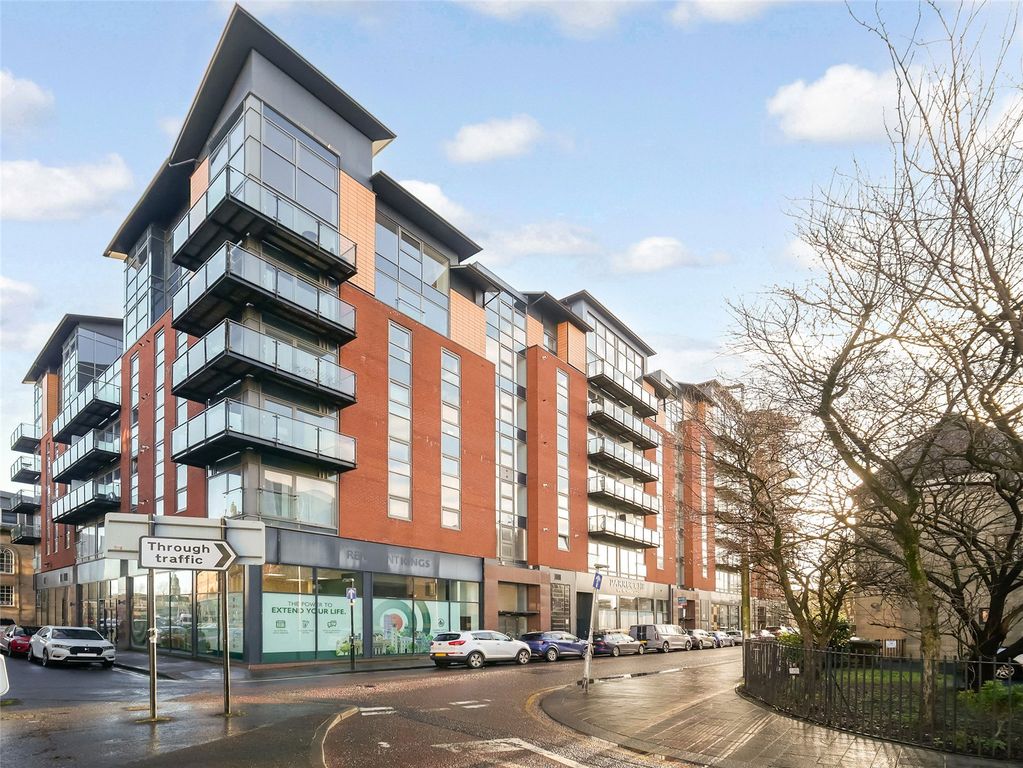 Property photo 1 of 23 Picture No. 04