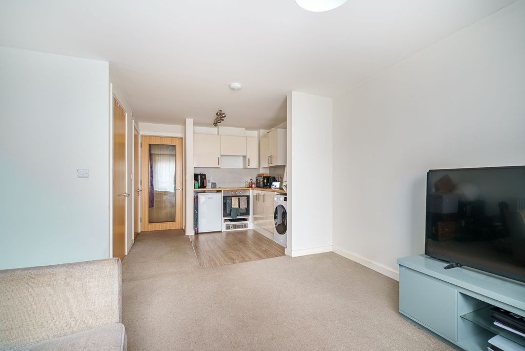 Property photo 2 of 12 4955003