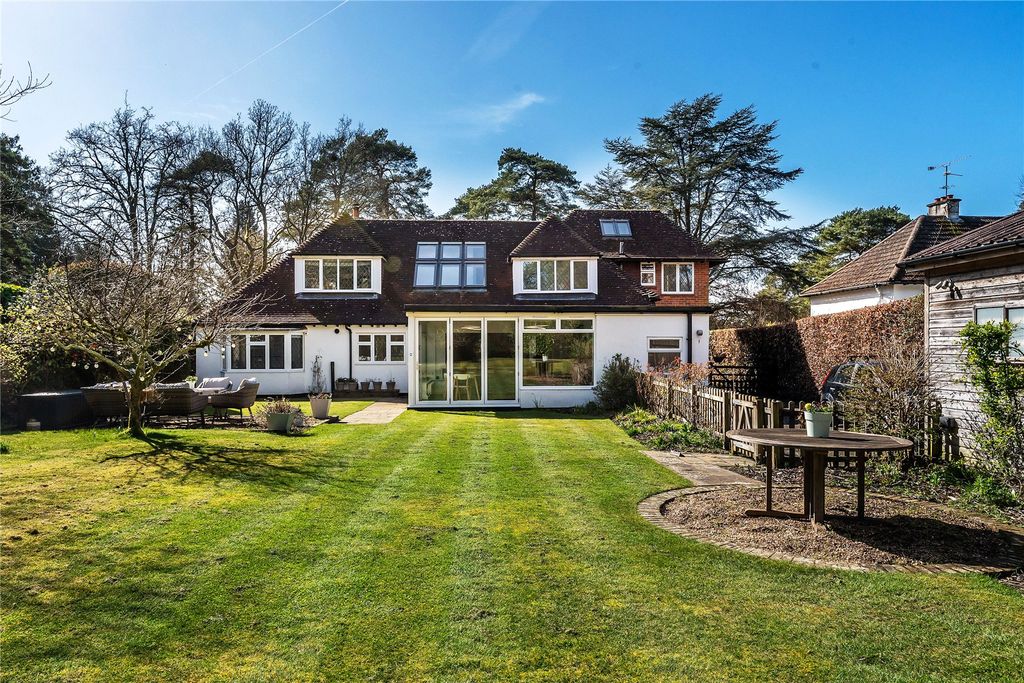 Property photo 2 of 40 Picture No. 14