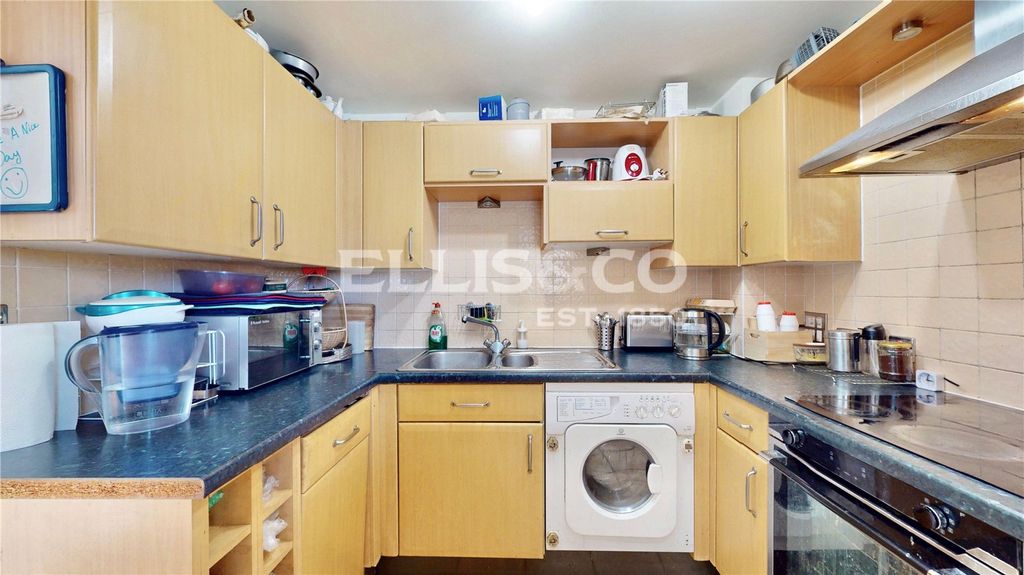 Property photo 3 of 11 Picture No. 29