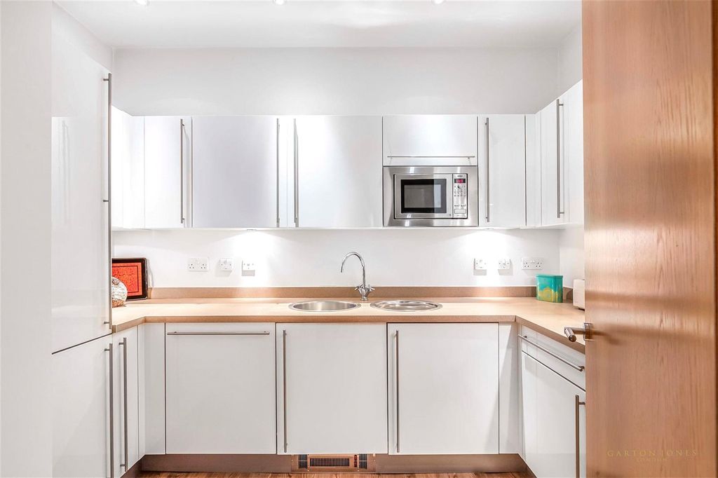 Property photo 2 of 13 Kitchen.Jpg