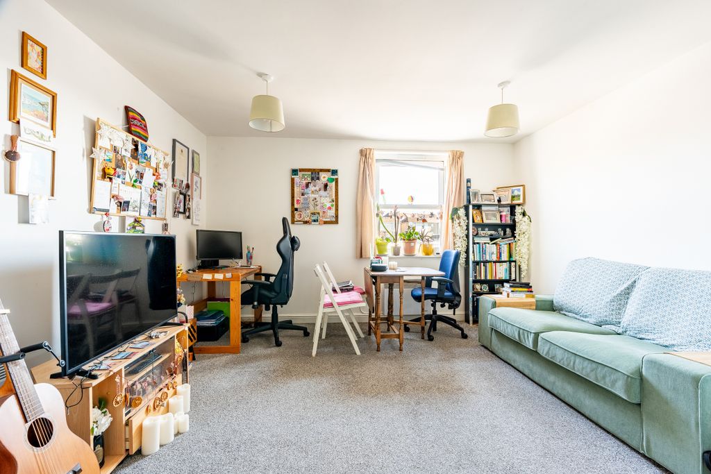 Property photo 1 of 10 Photo 1