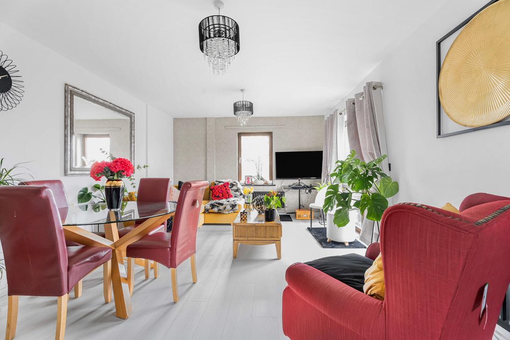 Property photo 2 of 29 Living Room