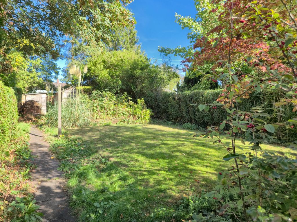 Property photo 3 of 14 Garden