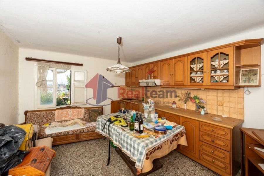 Property photo 3 of 25