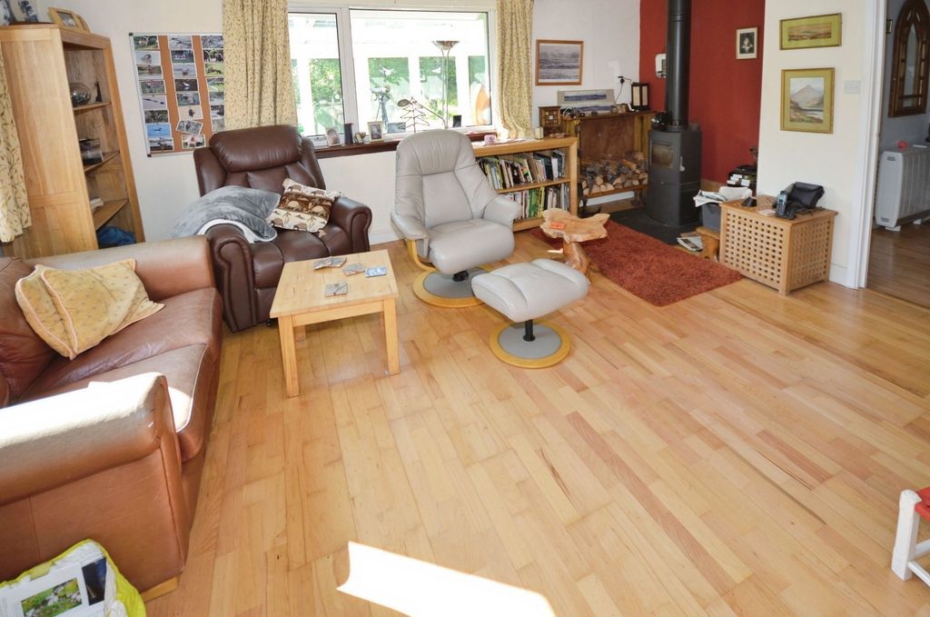 Property photo 3 of 24