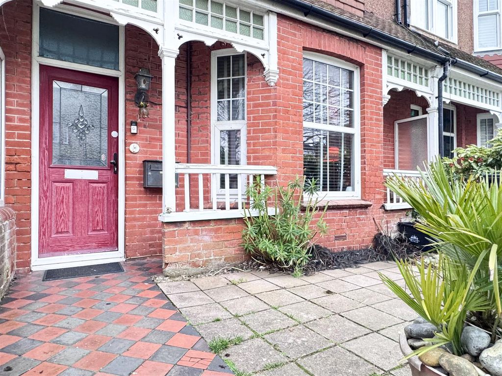 Property photo 2 of 15