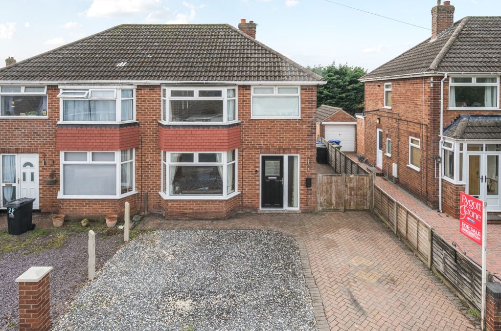 Property photo 1 of 25 1348554-1-68Caa6d6A8Be6