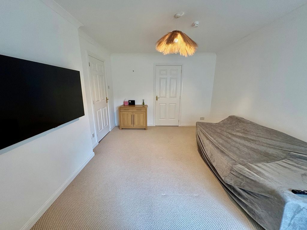 Property photo 2 of 9 Not Specified