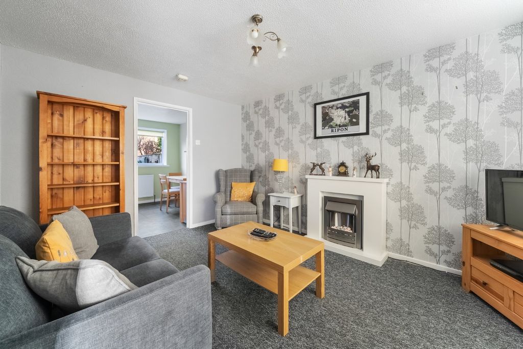 Property photo 3 of 12 Picture No. 06