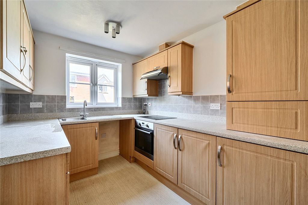 Property photo 2 of 12 Picture No. 36