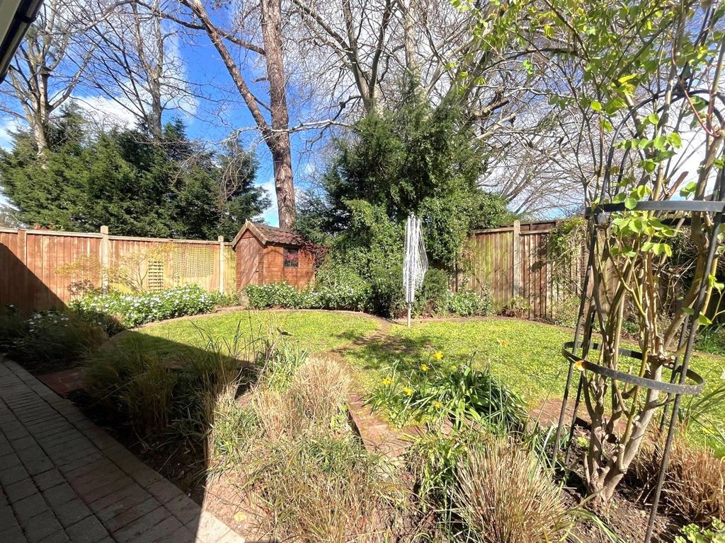 Property photo 3 of 23