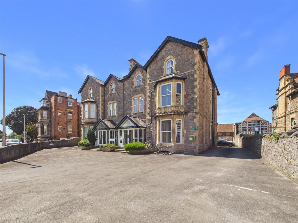 Property photo 1 of 42 Picture No. 34