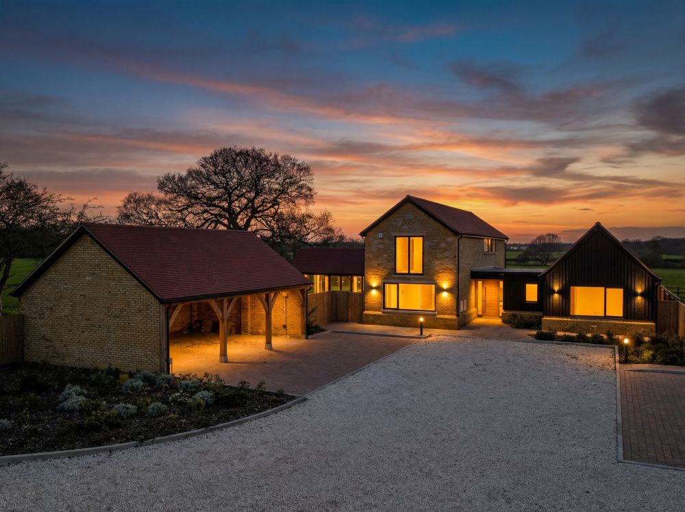 Property photo 1 of 18