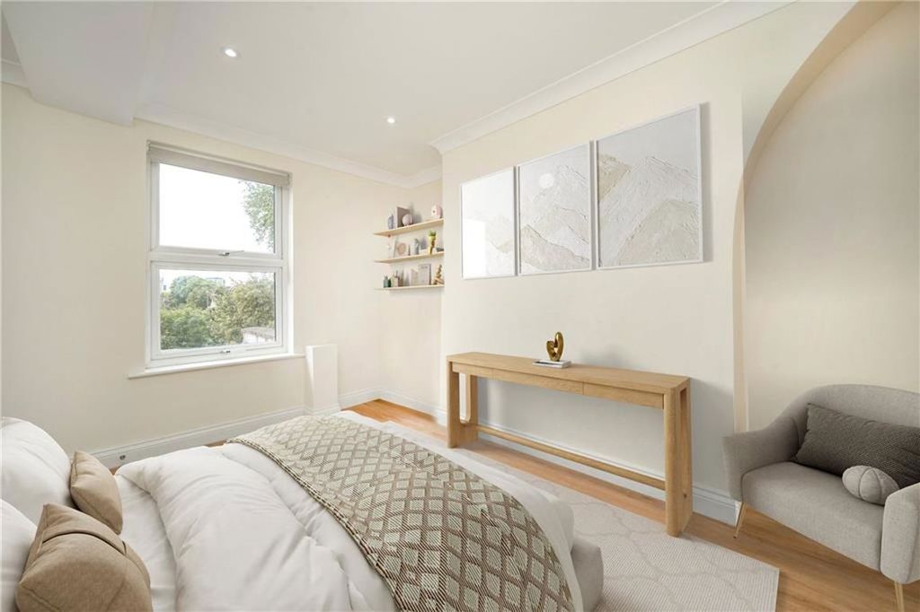 Property photo 2 of 3