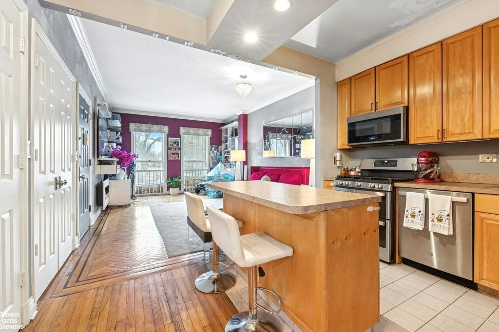 Property photo 3 of 12 <Alttext/>