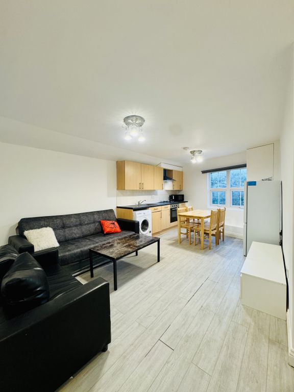 Property photo 1 of 7 1 Bed Flat To Rent Brixton Hill, London Sw2