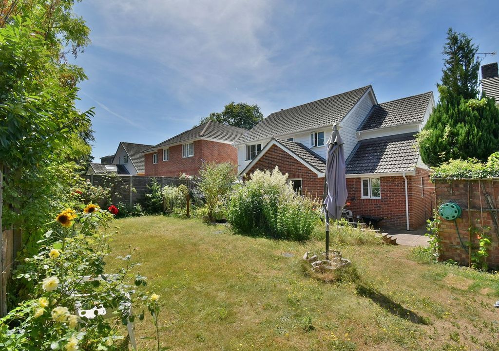 Property photo 2 of 23