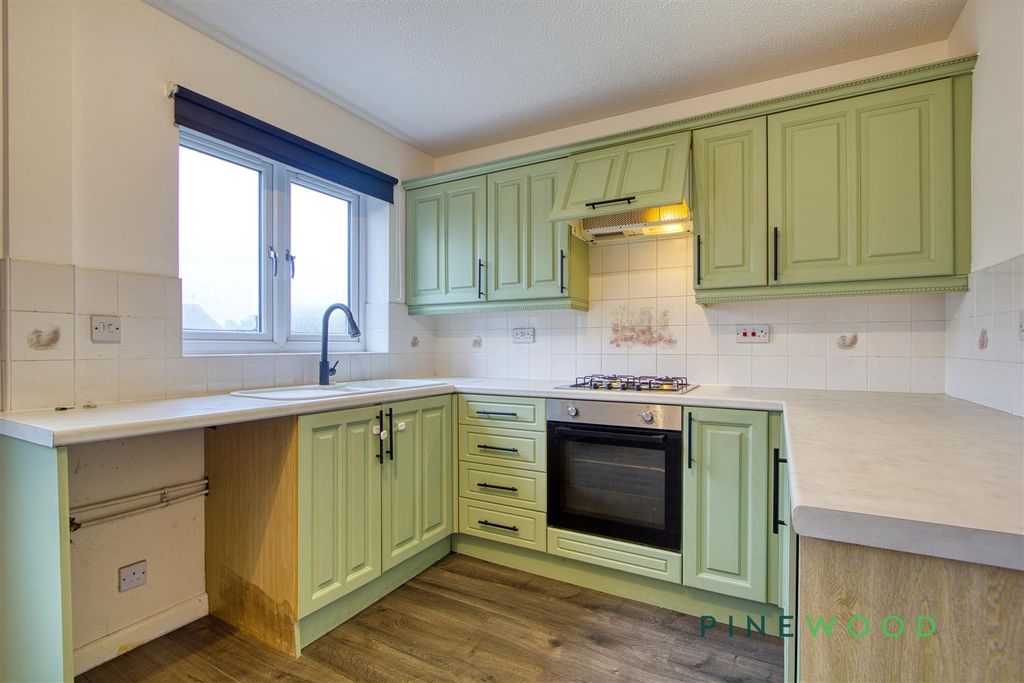 Property photo 3 of 21 Kitchen / Diner