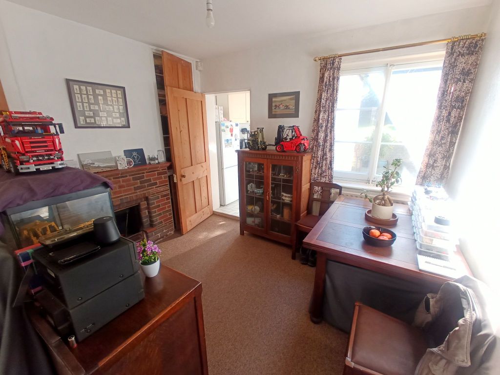 Property photo 3 of 13 Photograph 3