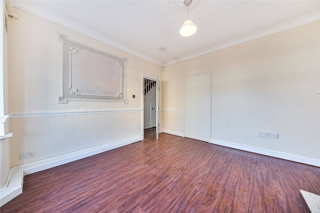 Property photo 3 of 20 Picture No. 06