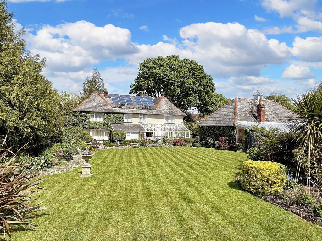 Property photo 1 of 24