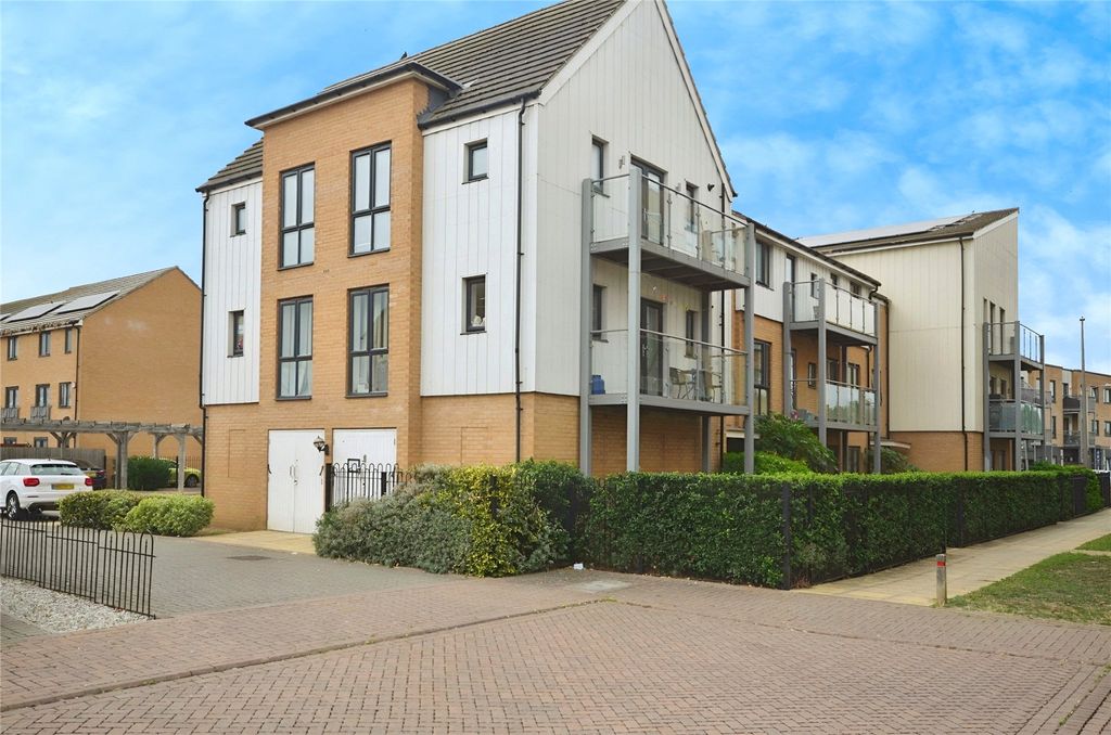Property photo 1 of 10 Picture No. 08