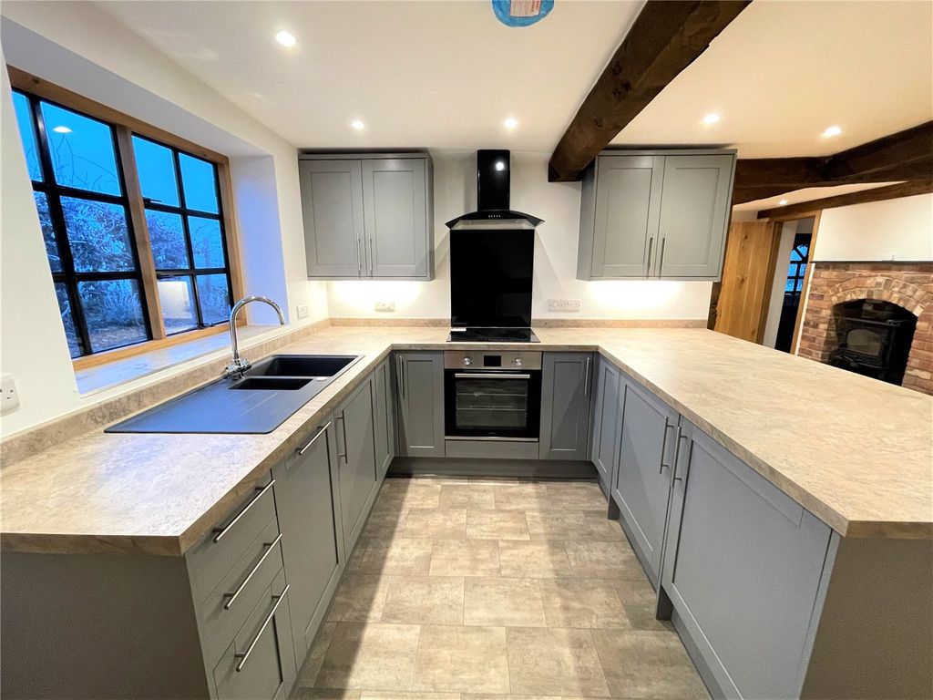 Property photo 3 of 9 Picture No. 11