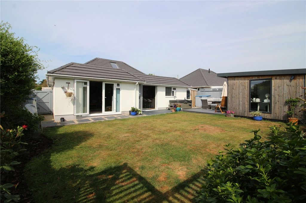 Property photo 2 of 18 Picture No. 03