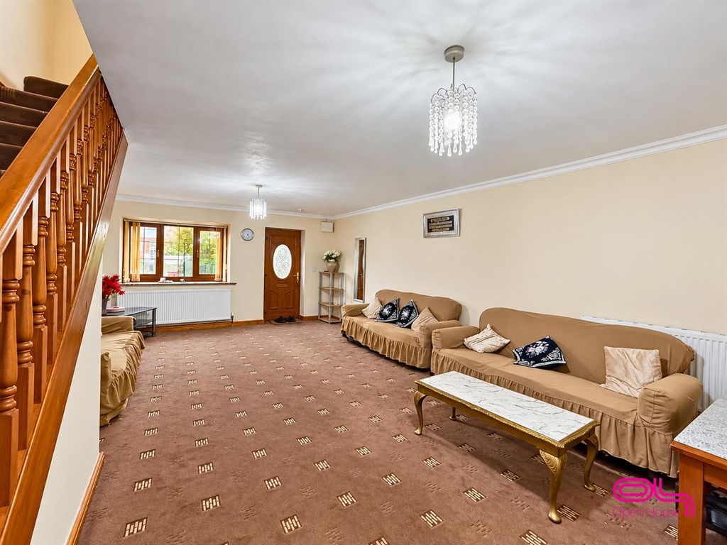 Property photo 2 of 13 Untitled Design - 2026-10-24T154918.815.Png