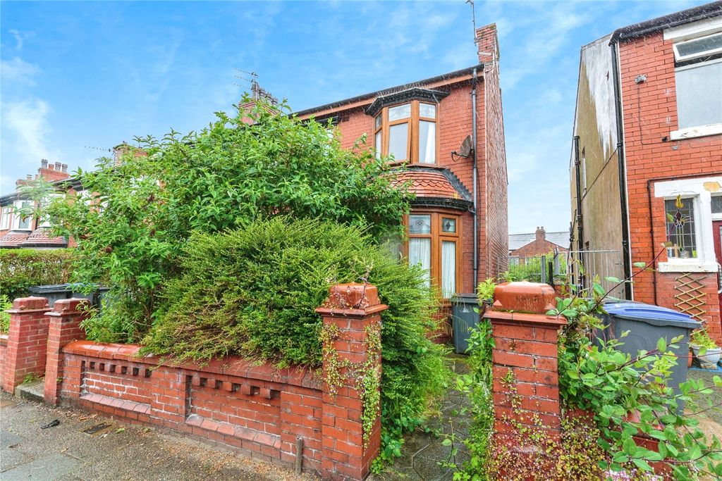 Property photo 1 of 17 Photography